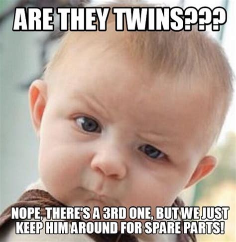 Twin meme - See, rate and share the best Twins memes, gifs and funny pics. Memedroid: your daily dose of fun!